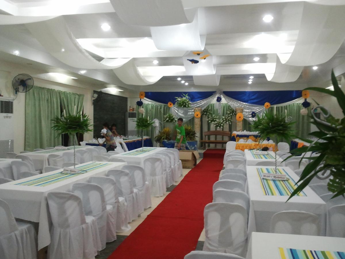 فندق Gazebo Pools And Restaurant Cabadbaran المظهر الخارجي الصورة