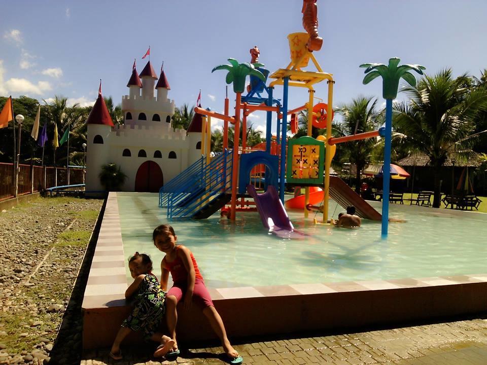 فندق Gazebo Pools And Restaurant Cabadbaran المظهر الخارجي الصورة