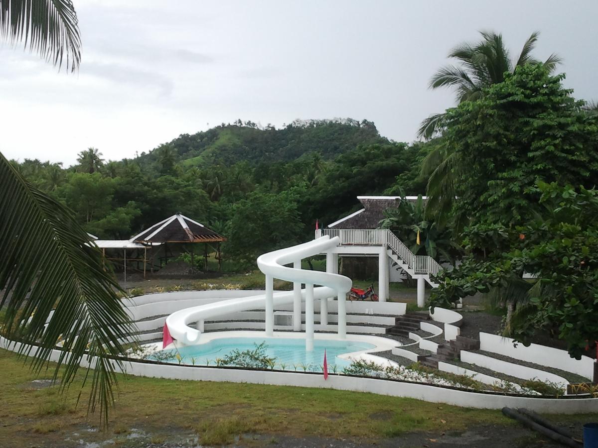 فندق Gazebo Pools And Restaurant Cabadbaran المظهر الخارجي الصورة