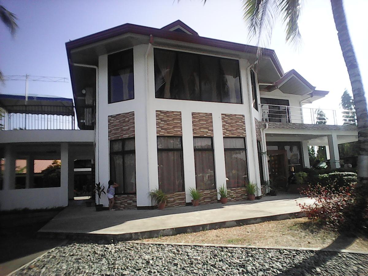 فندق Gazebo Pools And Restaurant Cabadbaran المظهر الخارجي الصورة